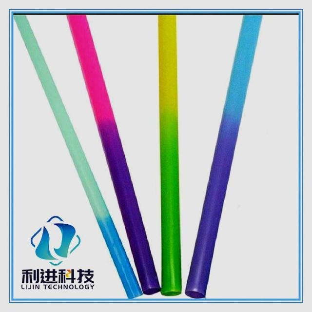 「感溫粉供應(yīng)銷(xiāo)售」五彩繽紛的遇冷變色吸管使用安全嗎？